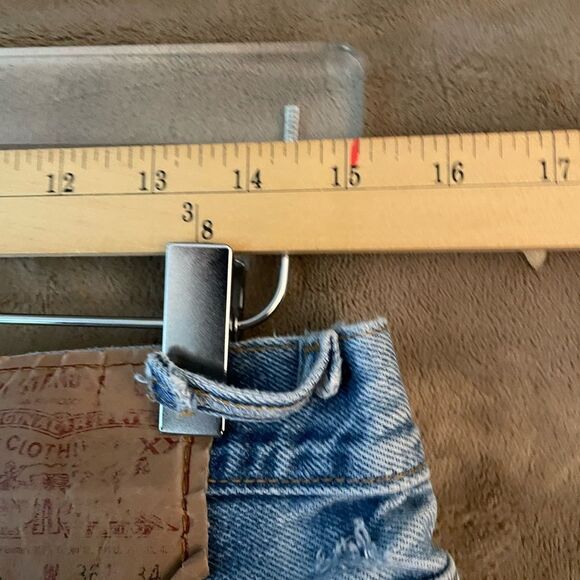 Levi’s 501 Distressed Jeans sz 36x30 - Picture 6 of 7